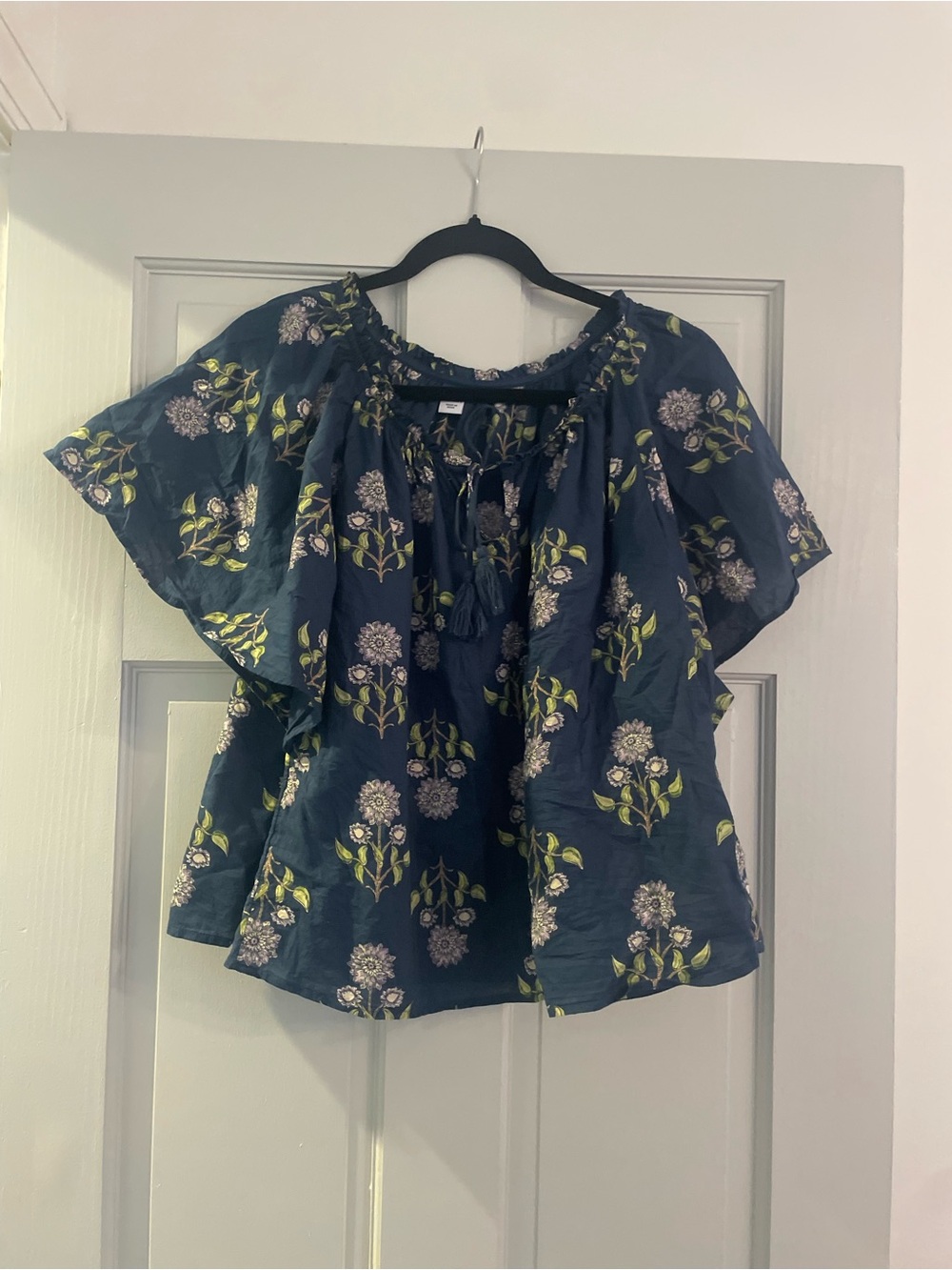 Old Navy Navy Floral Peasant Blouse with Tassel Tie
